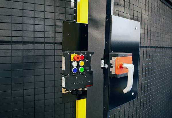 Protecting workers from lock-in risks - safe solutions for machine guarding